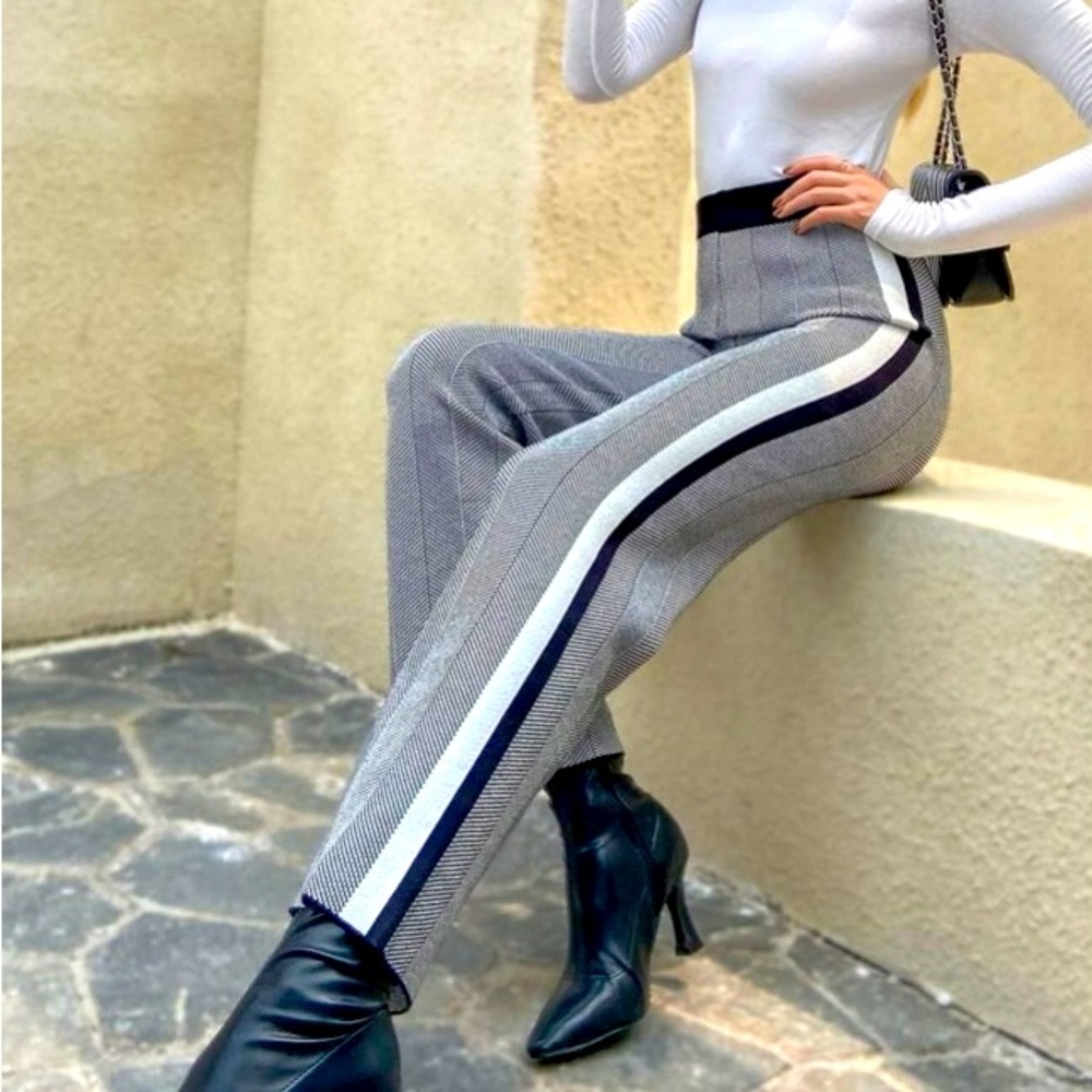 Side stripe Knit pants